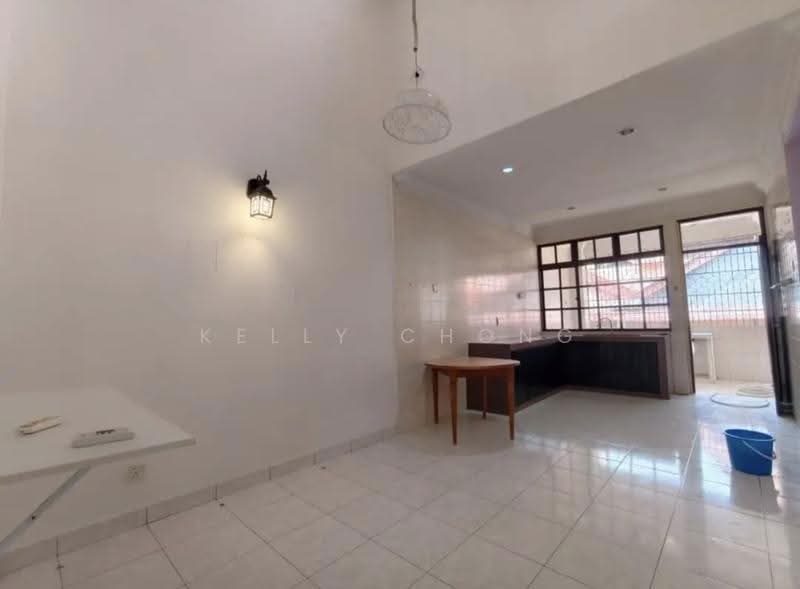 Rumah Teres 1.5-Tingkat untuk Disewa di Taman Rinting (Masai) - Kelly Chong - Kitchen - PropertyGuru.com.my
