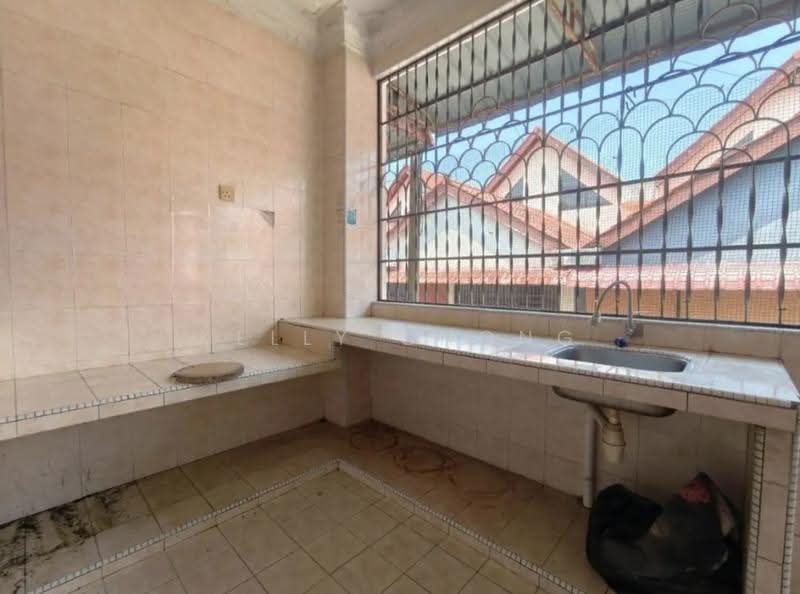 Rumah Teres 1.5-Tingkat untuk Disewa di Taman Rinting (Masai) - Kelly Chong - Kitchen - PropertyGuru.com.my