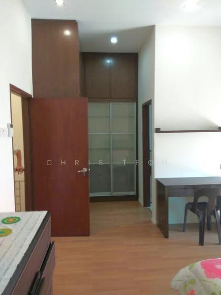 3-storey Terraced House for Rent in Tanjung Bungah (Penang) - Chris Teoh - Bedroom - PropertyGuru.com.my