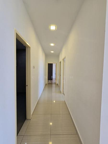 Kondominium untuk Disewa di Damansara Foresta - Kenneth Wang - Corridor - PropertyGuru.com.my