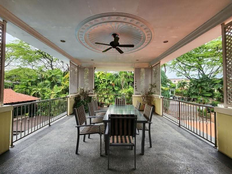 Bungalow House untuk Dijual di Sultan Abdul Aziz Shah Golf & Country Club (Shah Alam) - muharni sawarin - Balcony - PropertyGuru.com.my
