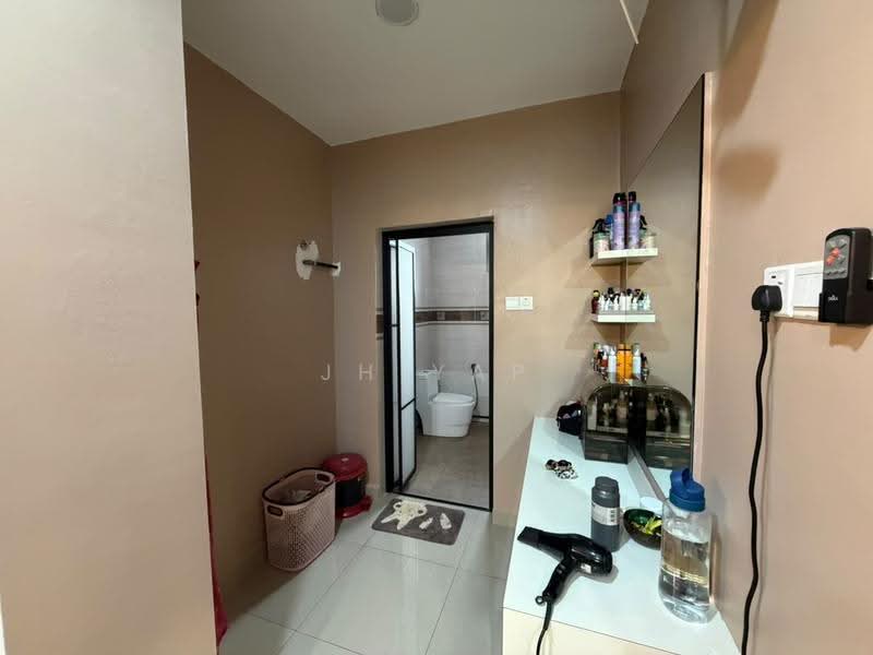 Cluster House for Sale in Bandar Putra Kulai (Kulai) - JH Yap - Bathroom - PropertyGuru.com.my