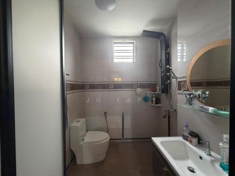 Cluster House for Sale in Bandar Putra Kulai (Kulai) - JH Yap - Bathroom - PropertyGuru.com.my