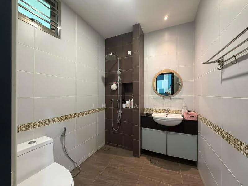 Cluster House for Sale in Bandar Putra Kulai (Kulai) - JH Yap - Bathroom - PropertyGuru.com.my