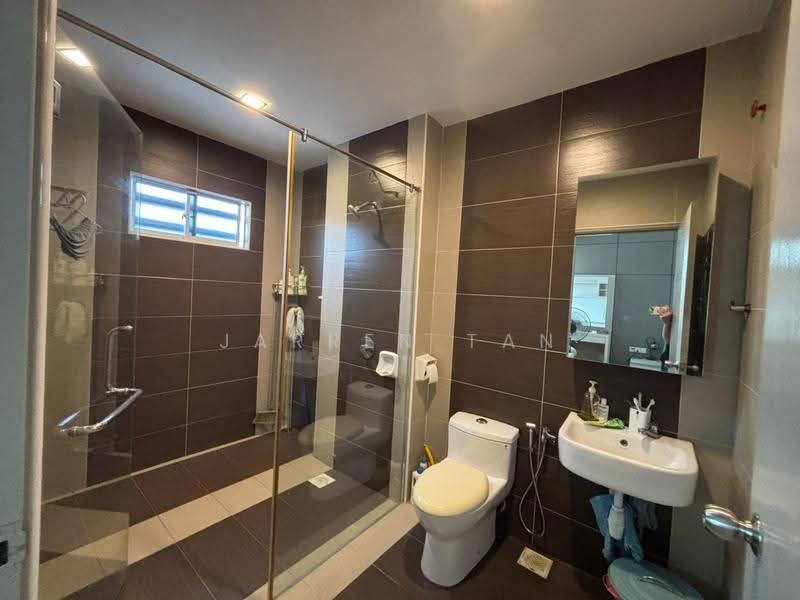 Semi-Detached House for Sale in Canary Garden (Klang) - Jarren Tan - Bathroom - PropertyGuru.com.my
