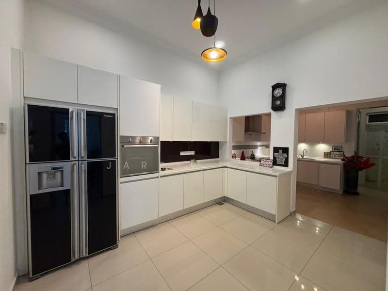 Semi-Detached House for Sale in Canary Garden (Klang) - Jarren Tan - Kitchen - PropertyGuru.com.my