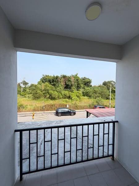 Rumah Teres 2-Tingkat untuk Dijual di Ipoh (Perak) - Gary Tang - Balcony - PropertyGuru.com.my