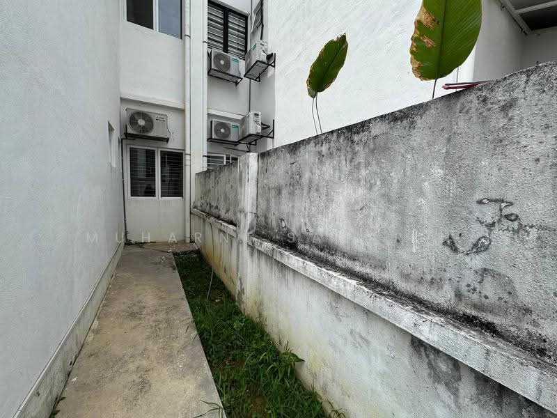 Rumah Teres 2-Tingkat untuk Dijual di D'Kayangan (Shah Alam) - muharni sawarin - Exterior - PropertyGuru.com.my