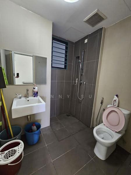 Kediaman Servis untuk Disewa di Renai Jelutong - Winny Su - Bathroom - PropertyGuru.com.my