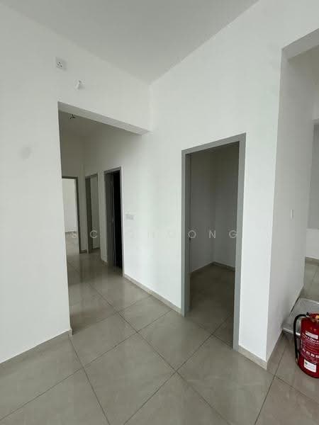 Kondominium untuk Dijual di Lucerne Residences - SC Choong - Corridor - PropertyGuru.com.my