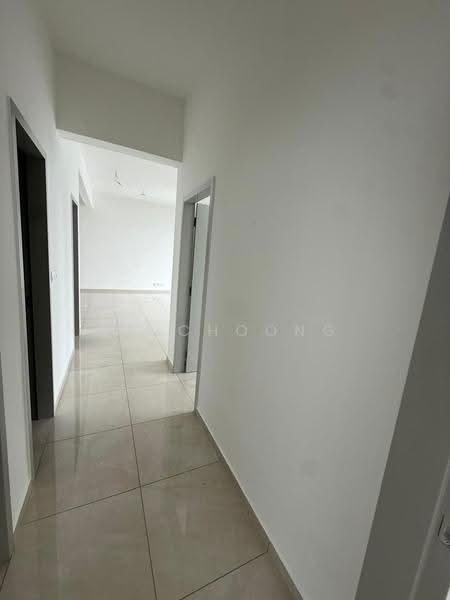 Kondominium untuk Dijual di Lucerne Residences - SC Choong - Corridor - PropertyGuru.com.my