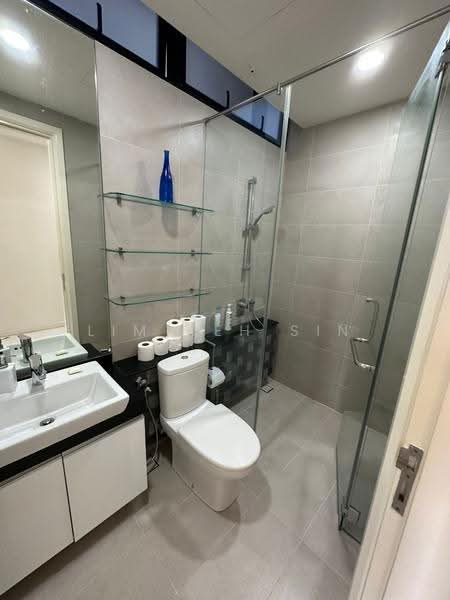 Kondominium untuk Disewa di Setia V Residences - Lim Keh Sin - Bathroom - PropertyGuru.com.my