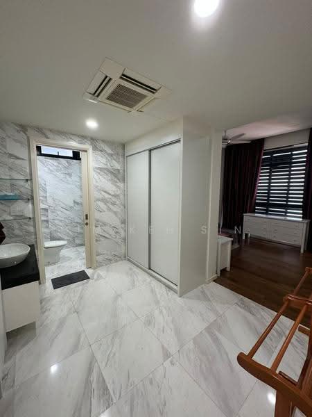 Kondominium untuk Disewa di Setia V Residences - Lim Keh Sin - Bathroom - PropertyGuru.com.my