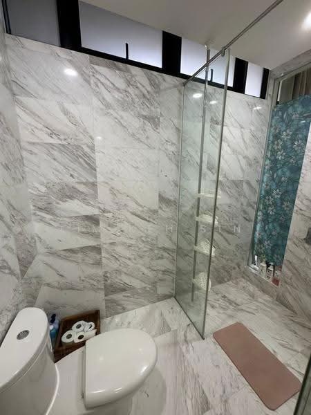 Kondominium untuk Disewa di Setia V Residences - Lim Keh Sin - Bathroom - PropertyGuru.com.my