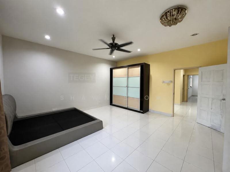 Semi-Detached House for Sale in Aman Perdana (Kapar) - Shawn Seow - Bedroom - PropertyGuru.com.my