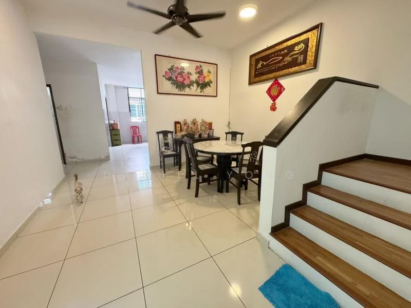 Rumah Teres 2-Tingkat untuk Dijual di Mutiara Rini (Skudai) - Daniel Yong - Dining Room - PropertyGuru.com.my
