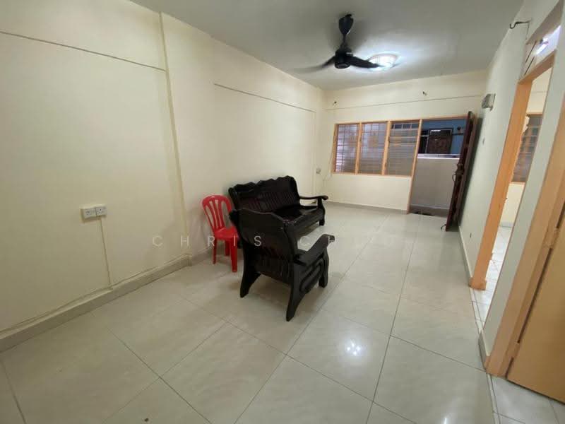 Flat for Sale at Desa Mentari Flat (Block 1) - Chris Choo - Living Room - PropertyGuru.com.my
