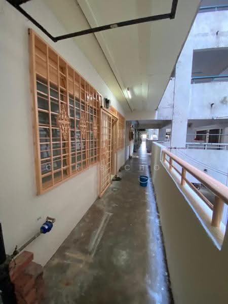 Flat for Sale at Desa Mentari Flat (Block 1) - Chris Choo - Corridor - PropertyGuru.com.my