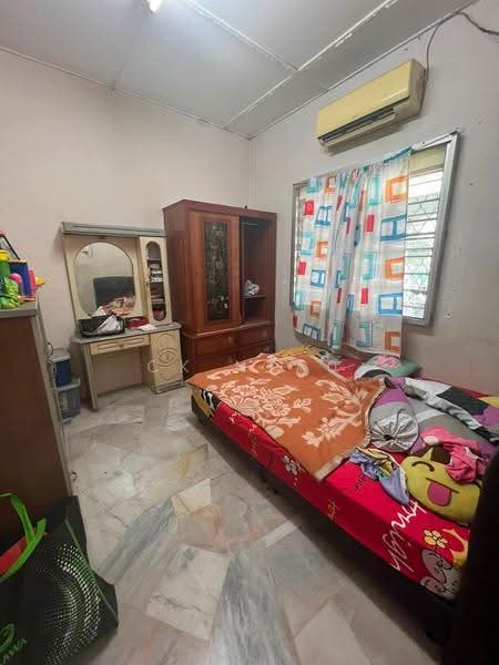 1-storey Terraced House for Sale in Ipoh (Perak) - Ck Nyau - Bedroom - PropertyGuru.com.my