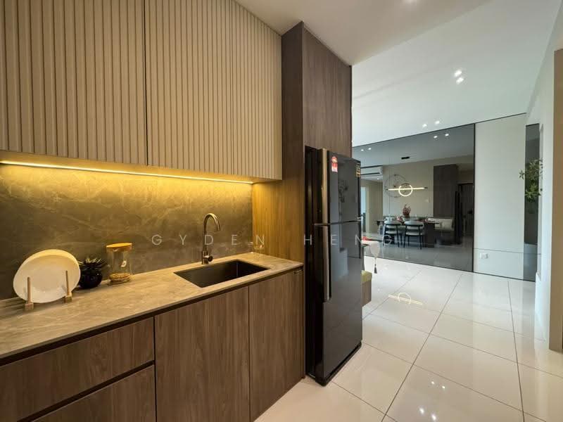 Apartment for Sale at Waterway Peaks - Gyden Heng - Kitchen - PropertyGuru.com.my