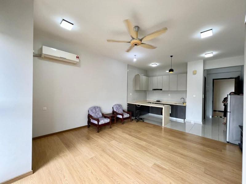 Service Residence for Rent at Bay Point @ Country Garden Danga Bay - Ck Leow - Living Room - PropertyGuru.com.my
