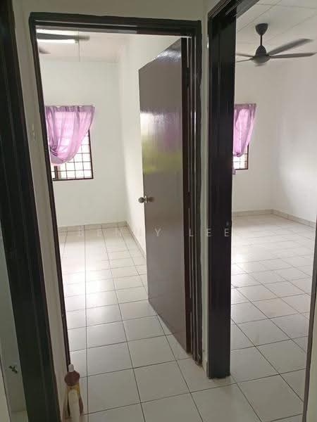 Pangsapuri untuk Disewa di Teratai Apartment @ Taman Sutera - Benny Lee - Interior - PropertyGuru.com.my