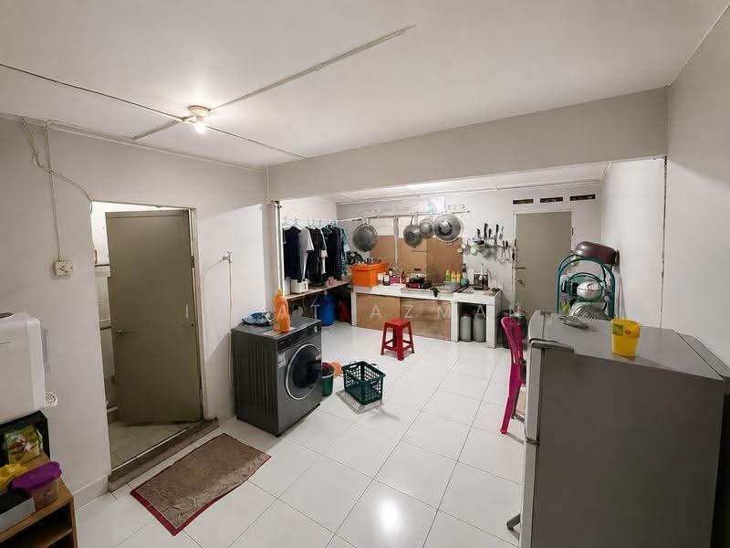 Rumah Teres 2-Tingkat untuk Dijual di Kuantan (Pahang) - Izzat Azman - Kitchen - PropertyGuru.com.my