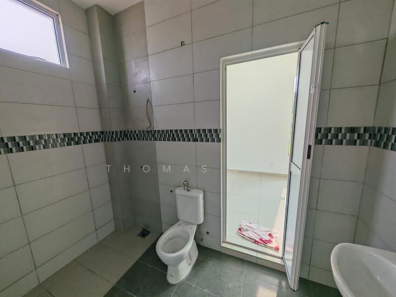 Bungalow House for Sale in Bukit Rambai (Melaka) - Thomas Lam - Bathroom - PropertyGuru.com.my