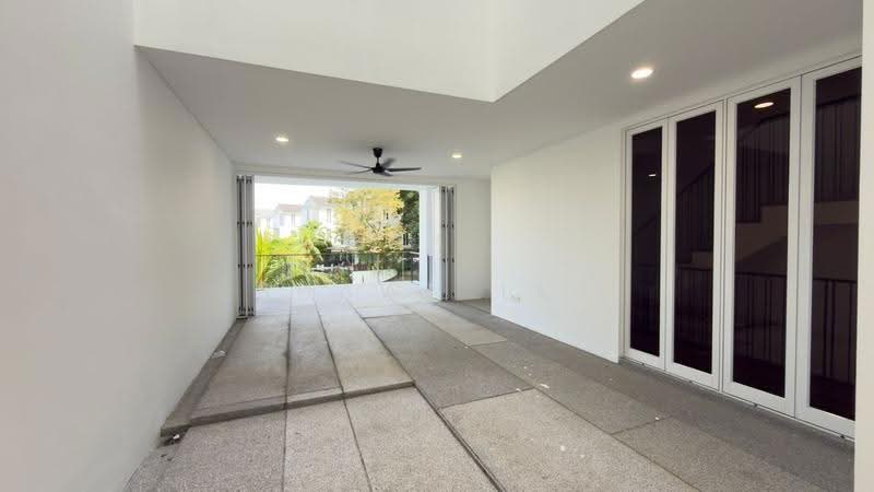 4-storey Terraced House for Sale in Johor Bahru (Johor) - Shawn Lee - Balcony - PropertyGuru.com.my
