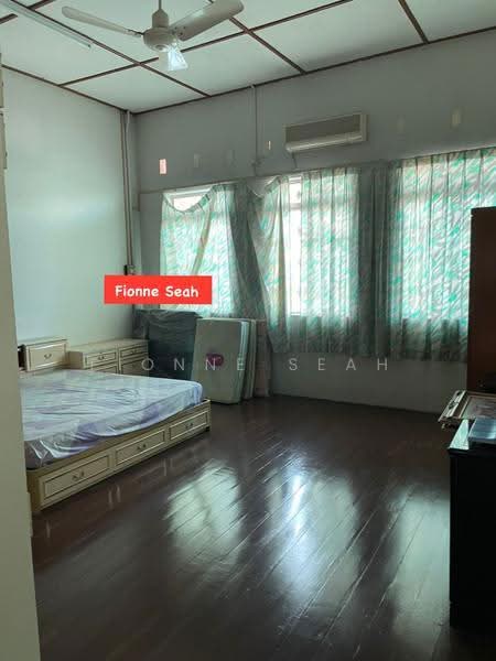 Shop for Rent in George Town (Penang) - Fionne Seah - Bedroom - PropertyGuru.com.my