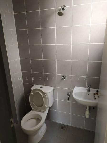 Semi-Detached House for Sale in Taman Saujana Suria (Kajang) - Marcus Chye - Bathroom - PropertyGuru.com.my