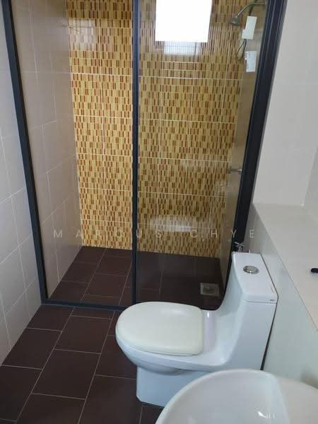 Semi-Detached House for Sale in Taman Saujana Suria (Kajang) - Marcus Chye - Bathroom - PropertyGuru.com.my
