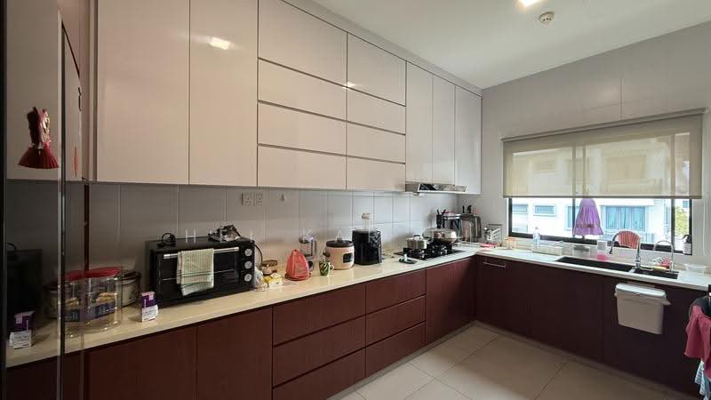 Rumah Berkembar untuk Dijual di Jade Hills (Kajang) - Hei Kar Jun - Kitchen - PropertyGuru.com.my