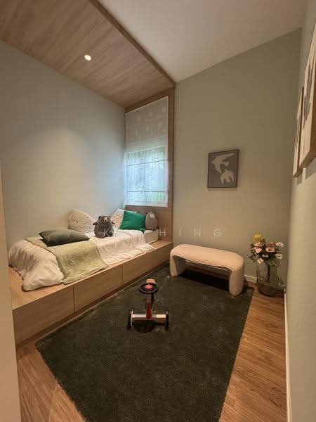 Kediaman Servis untuk Dijual di Emerald 9 - SK Ching - Bedroom - PropertyGuru.com.my