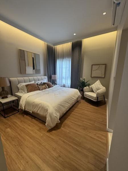 Kediaman Servis untuk Dijual di Emerald 9 - SK Ching - Bedroom - PropertyGuru.com.my