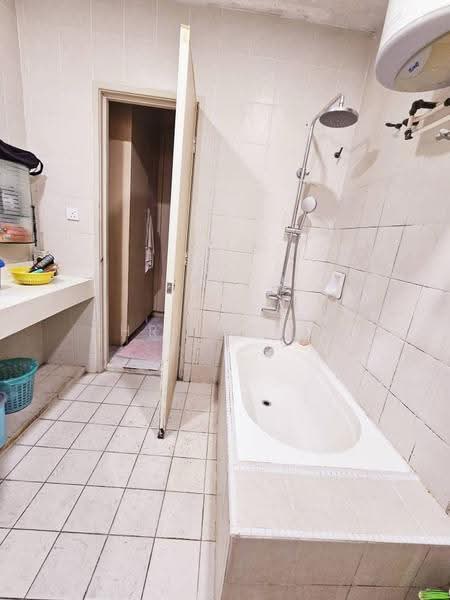 2-storey Terraced House for Sale in Petaling Jaya (Selangor) - Chris Choo - Bathroom - PropertyGuru.com.my