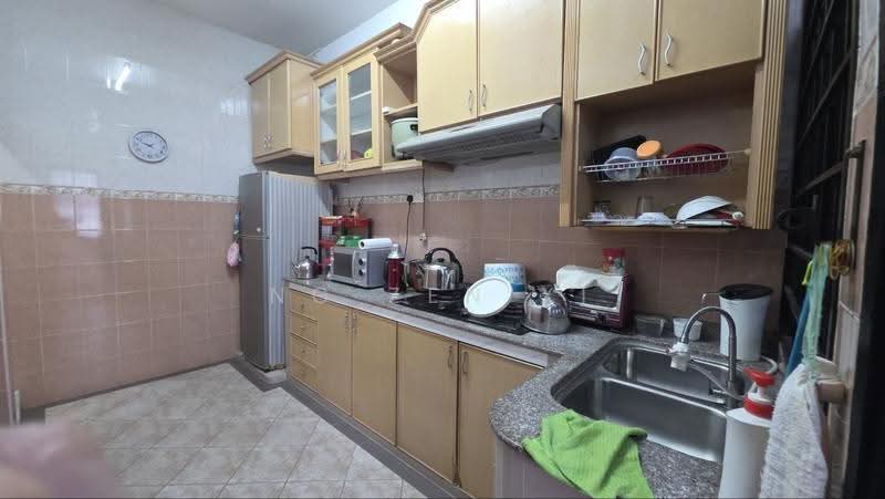 Rumah Teres 2-Tingkat untuk Dijual di Taman Ungku Tun Aminah (Skudai) - NG ZEN XI - Kitchen - PropertyGuru.com.my
