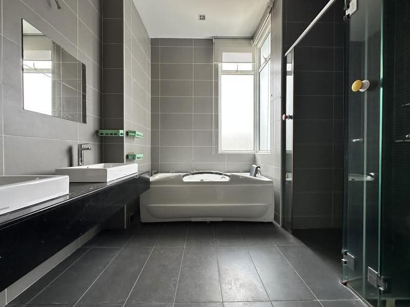Semi-Detached House for Sale in Setia Eco Park (Setia Alam) - Jess Tee - Bathroom - PropertyGuru.com.my