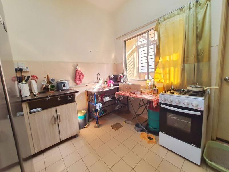 Rumah Teres 2-Tingkat untuk Dijual di Alam Suria (Puncak Alam) - AZMAN ZAKARIA - Kitchen - PropertyGuru.com.my