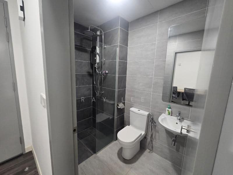 Kediaman Servis untuk Disewa di Utropolis Urbano - Ray Lee - Bathroom - PropertyGuru.com.my