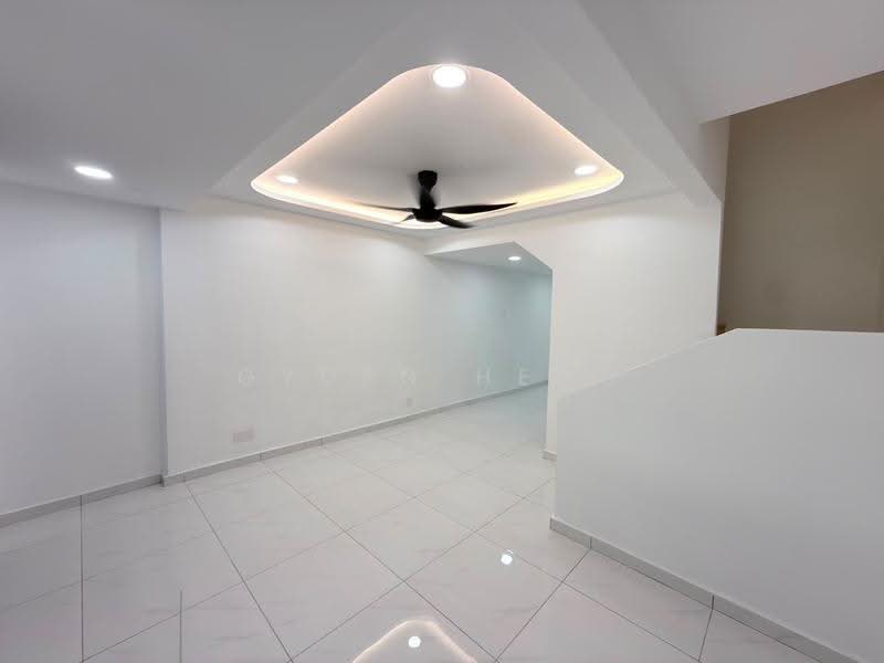 Rumah Teres 2-Tingkat untuk Dijual di Taman Bukit Tiram (Ulu Tiram) - Gyden Heng - Interior - PropertyGuru.com.my