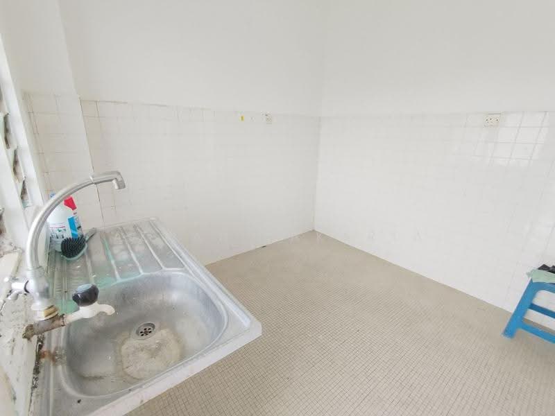 Rumah Flat untuk Dijual di Flat Taman Alam Megah - AZMAN ZAKARIA - Kitchen - PropertyGuru.com.my