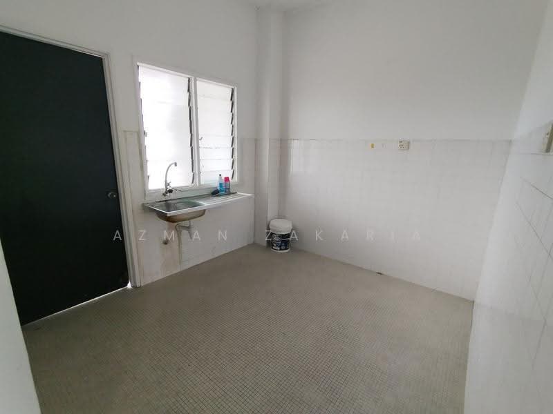 Rumah Flat untuk Dijual di Flat Taman Alam Megah - AZMAN ZAKARIA - Kitchen - PropertyGuru.com.my