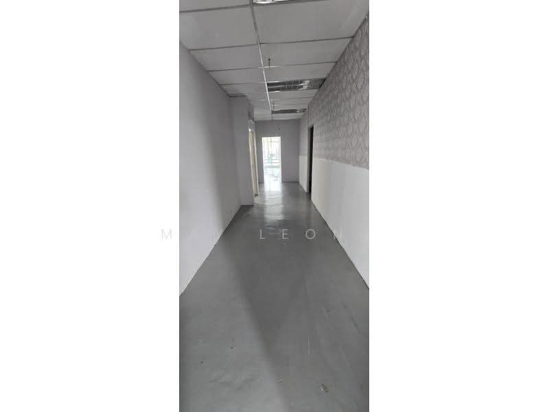 Shop / Office untuk Disewa di Austin (Johor Bahru) - May Leong - Corridor - PropertyGuru.com.my