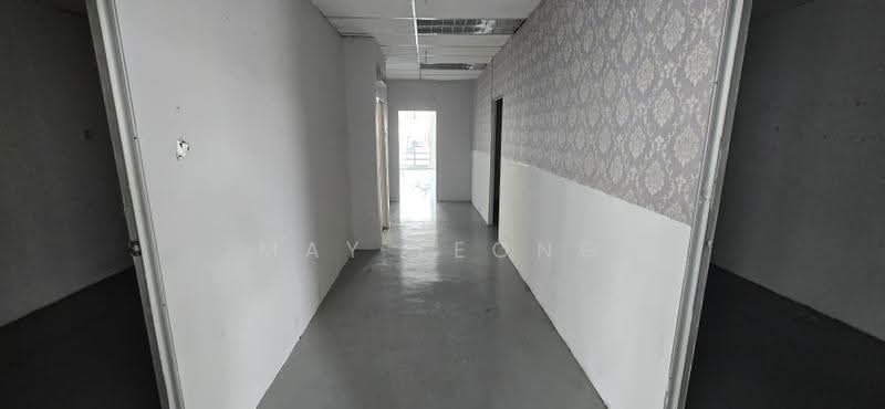 Shop / Office untuk Disewa di Austin (Johor Bahru) - May Leong - Corridor - PropertyGuru.com.my