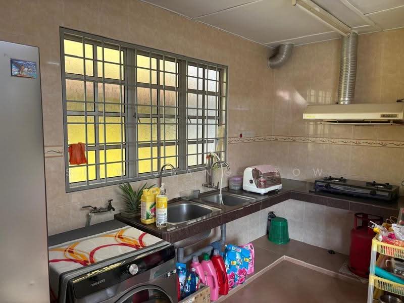 2-storey Terraced House for Sale in Seksyen 25 (Shah Alam) - Siew Siang Leow - Kitchen - PropertyGuru.com.my