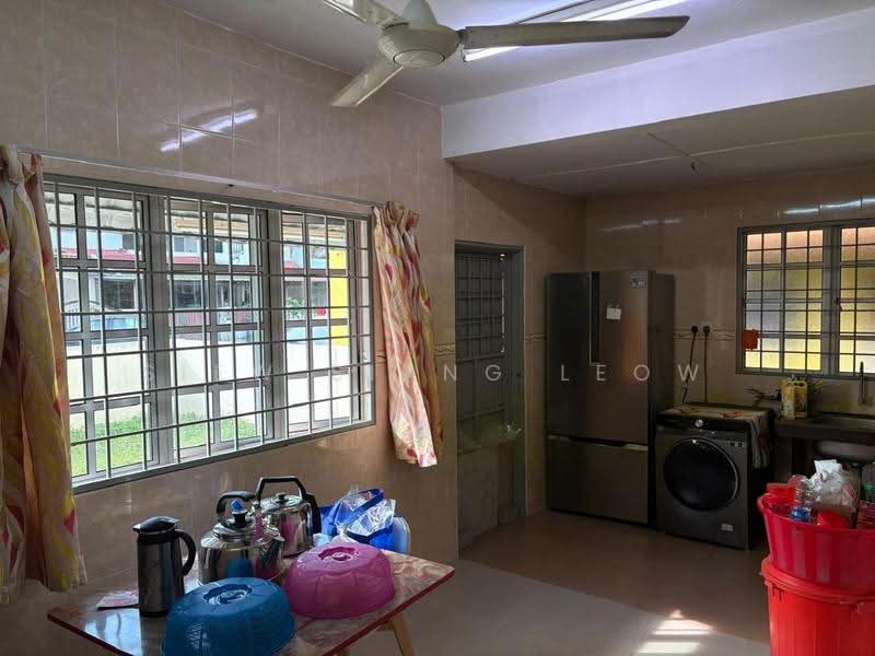 2-storey Terraced House for Sale in Seksyen 25 (Shah Alam) - Siew Siang Leow - Kitchen - PropertyGuru.com.my