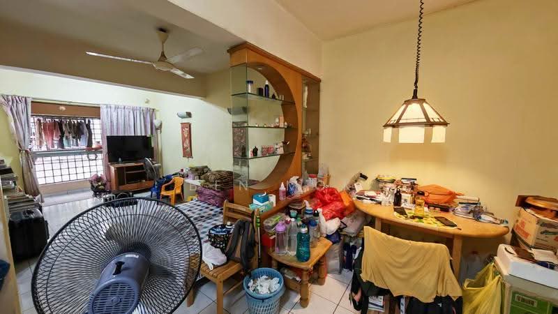 Pangsapuri untuk Dijual di Impiana Apartment - Ben Mok - Living Room - PropertyGuru.com.my
