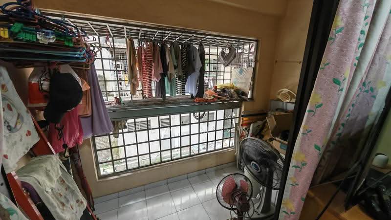 Pangsapuri untuk Dijual di Impiana Apartment - Ben Mok - Balcony - PropertyGuru.com.my
