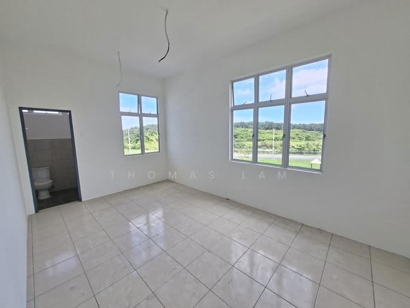 Rumah Teres 2-Tingkat untuk Dijual di Taman Krubong Jaya (Krubong) - Thomas Lam - Bathroom - PropertyGuru.com.my